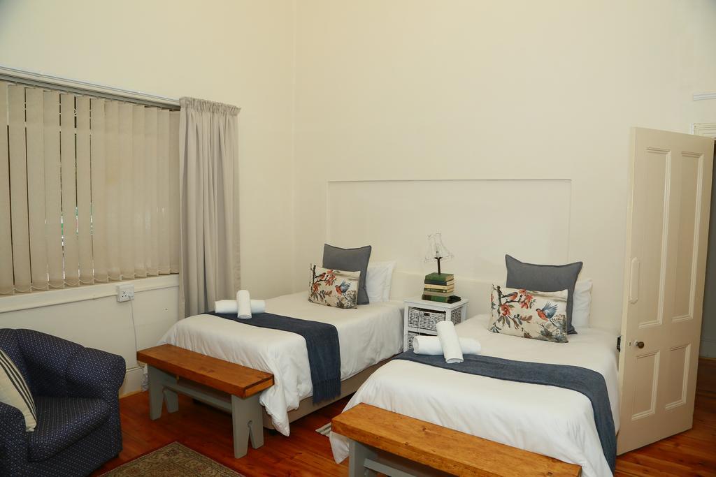 Die Hoekhuis Hotel Крадък Екстериор снимка